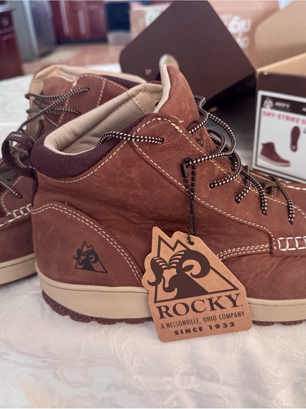 Rockport Men's Chocolate Brown Leather Lace-Up Boots